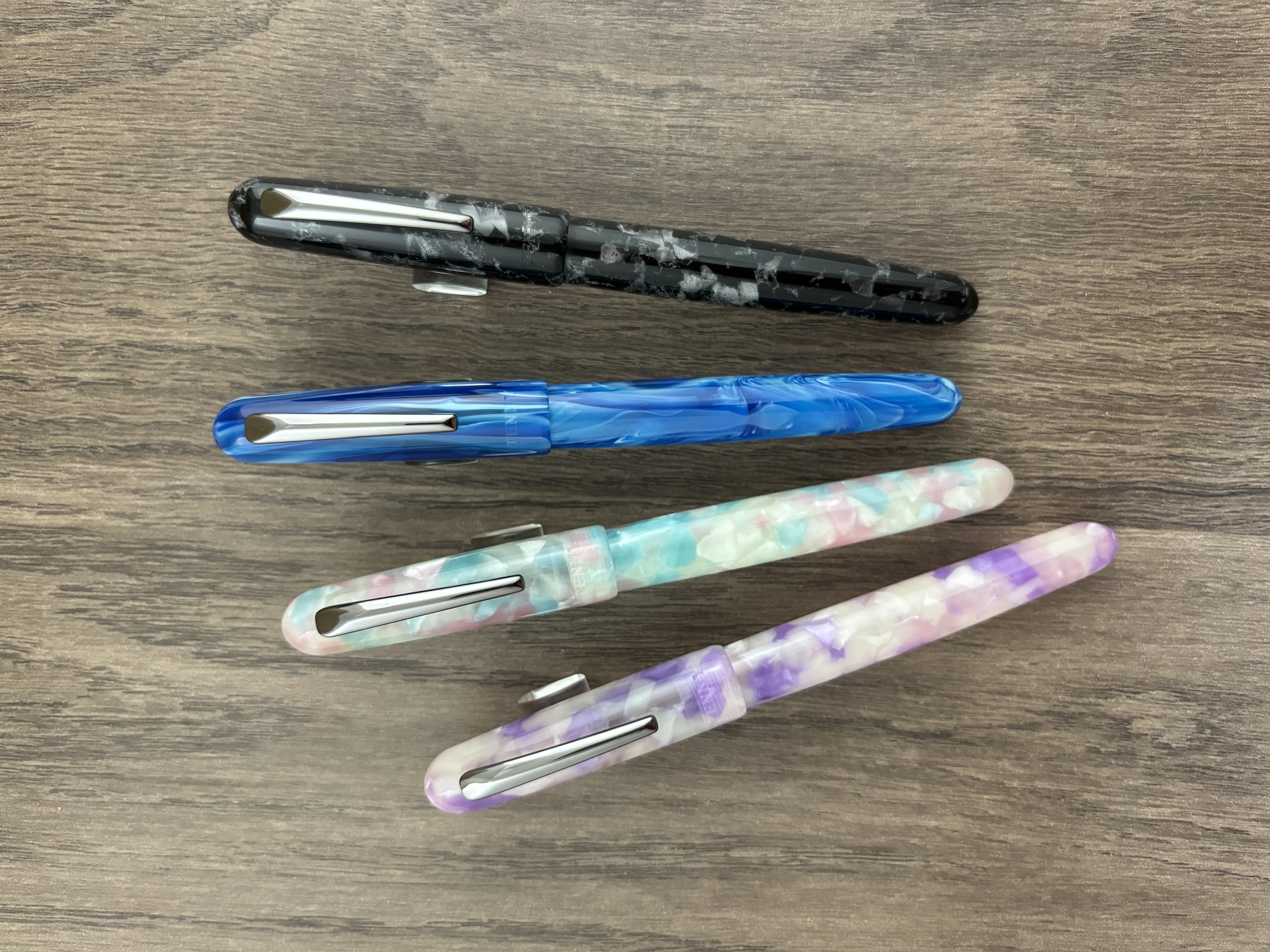 (入門款推薦)嘉年華 Carnival 鋼筆