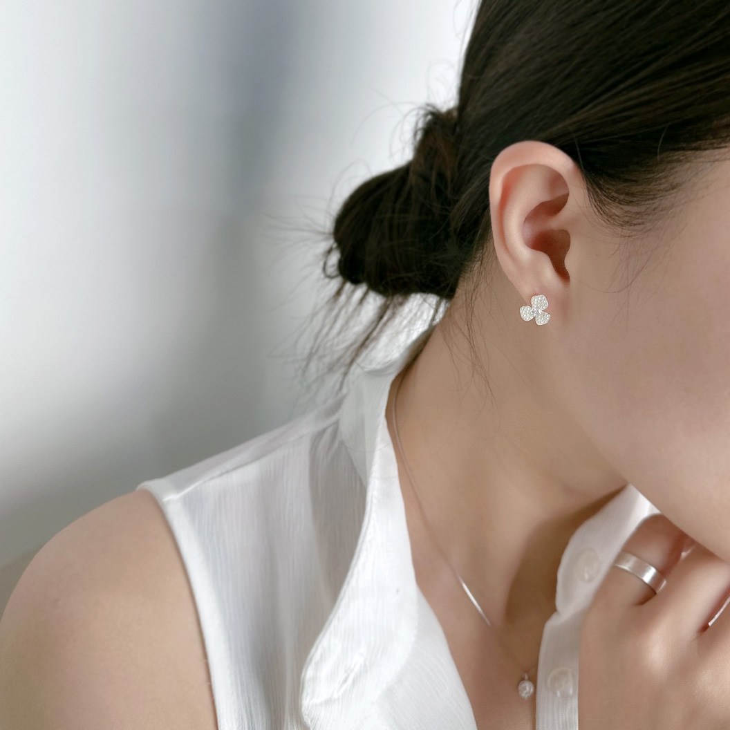 EN2050易扣,耳環,易扣,花,一卡組,銀白,柔光戀花,三對一卡,三葉